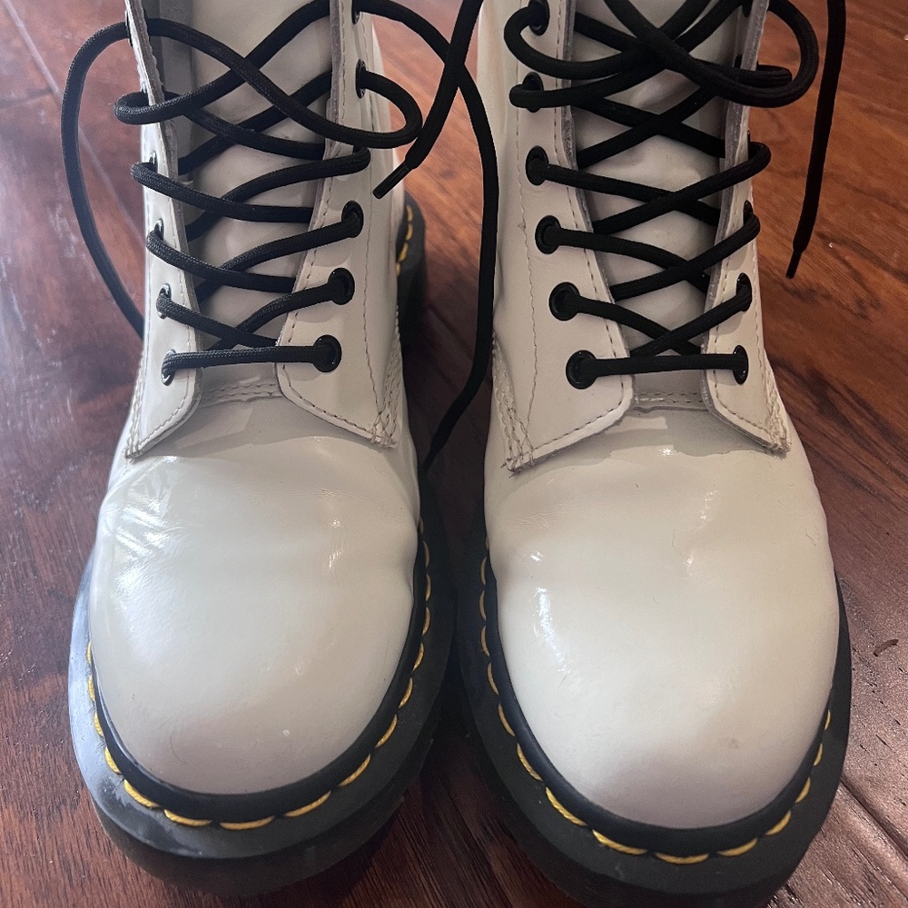 Dr. Martens women’s size 8